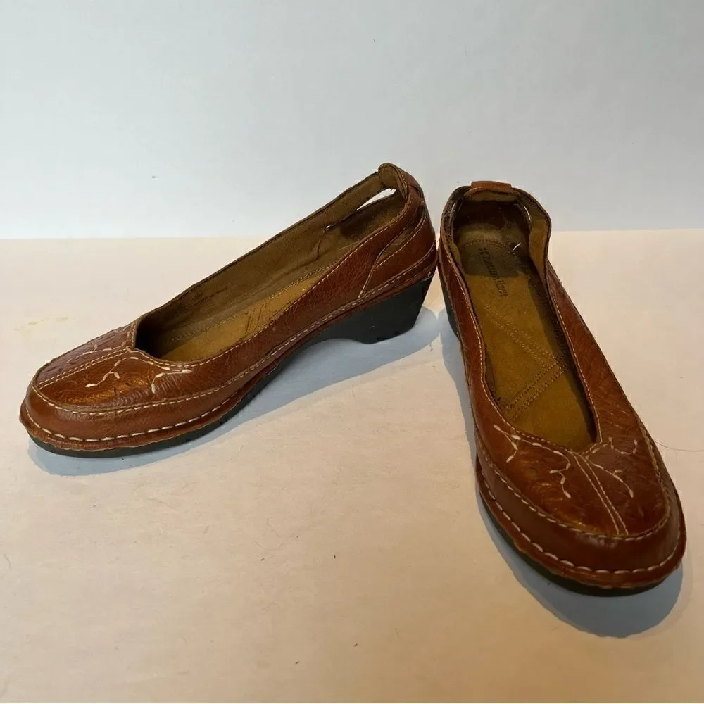 Naturalizer Women's Loafers Shelton Brown Embroidered Leather Size 10M